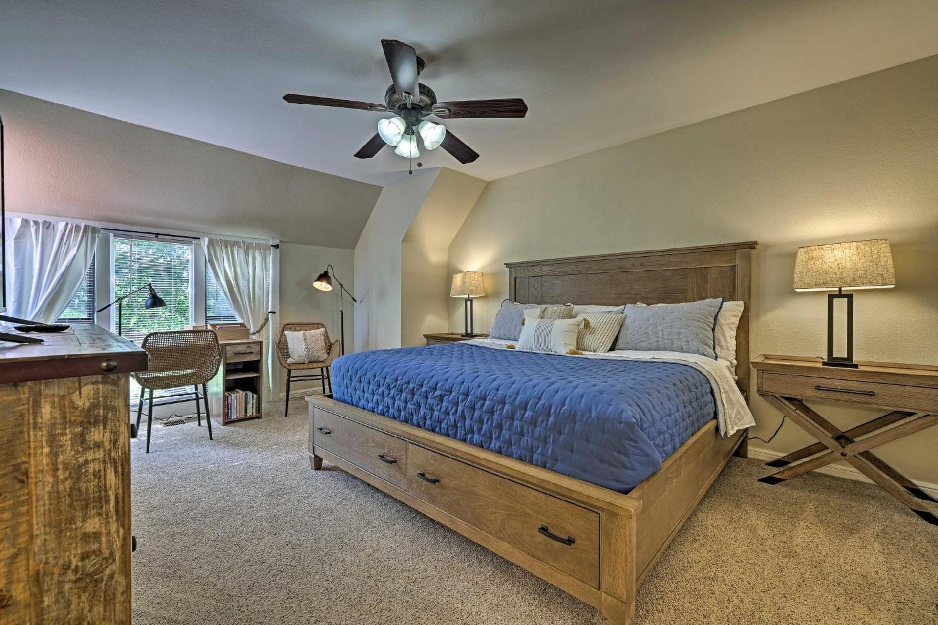 Modern Townhome with Patio, Next Door to Resort