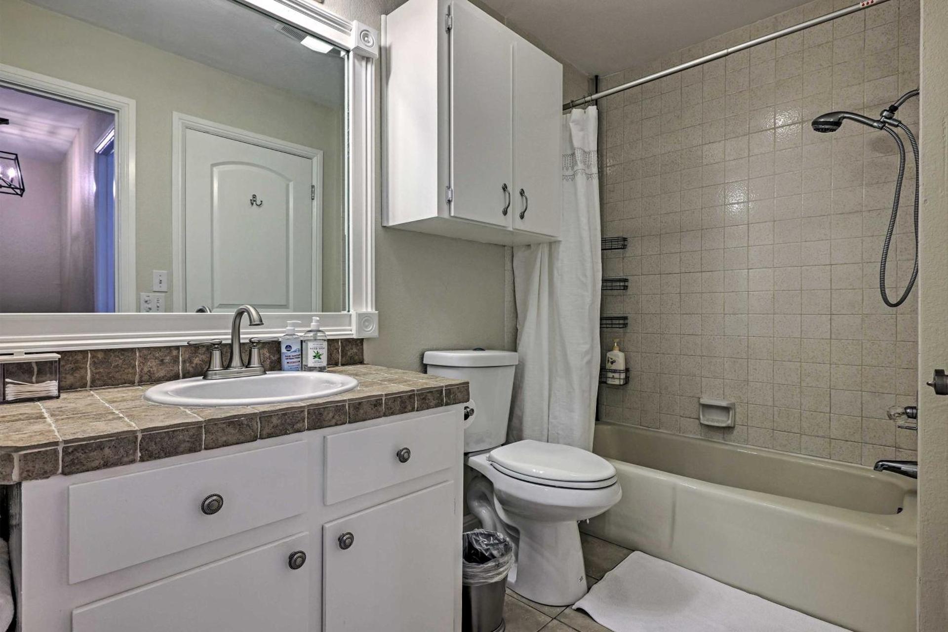 Modern Townhome with Patio, Next Door to Resort