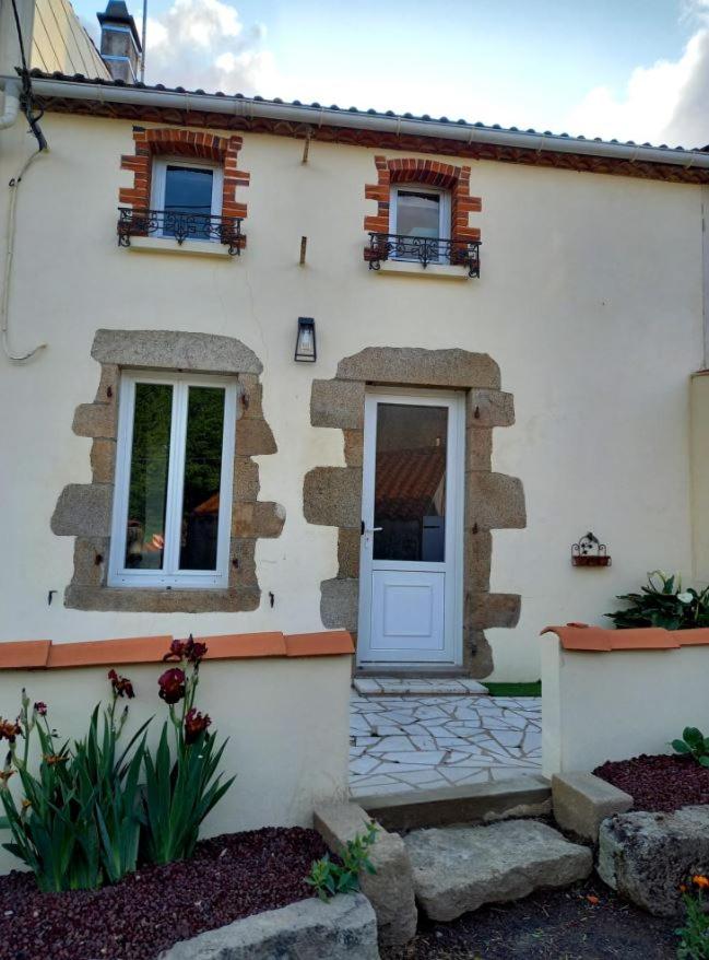 Gîte "Chez Marcel et Cie" - 8 mn du Puy du Fou