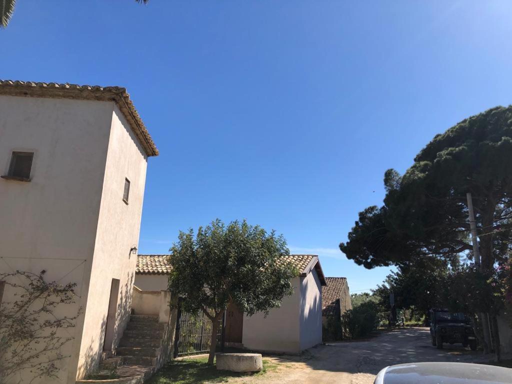 La Casa del carrubo di Borgo Carbone