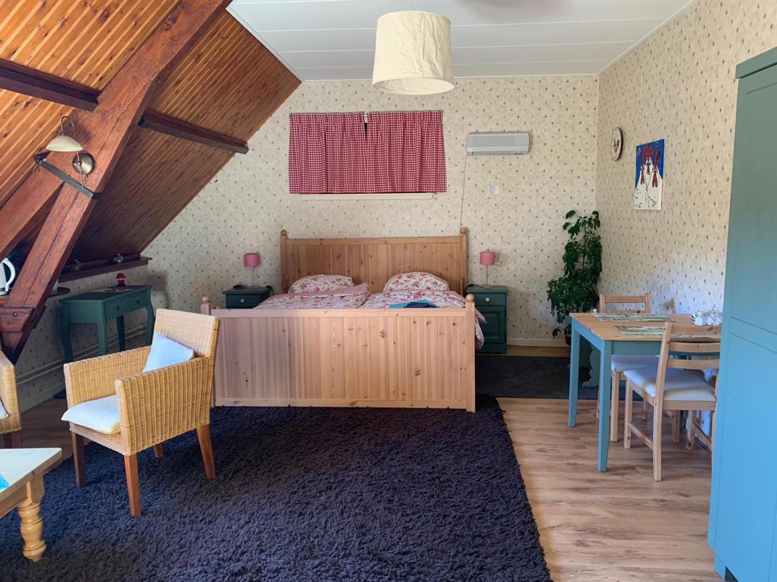 Double Room with Private External Bathroom