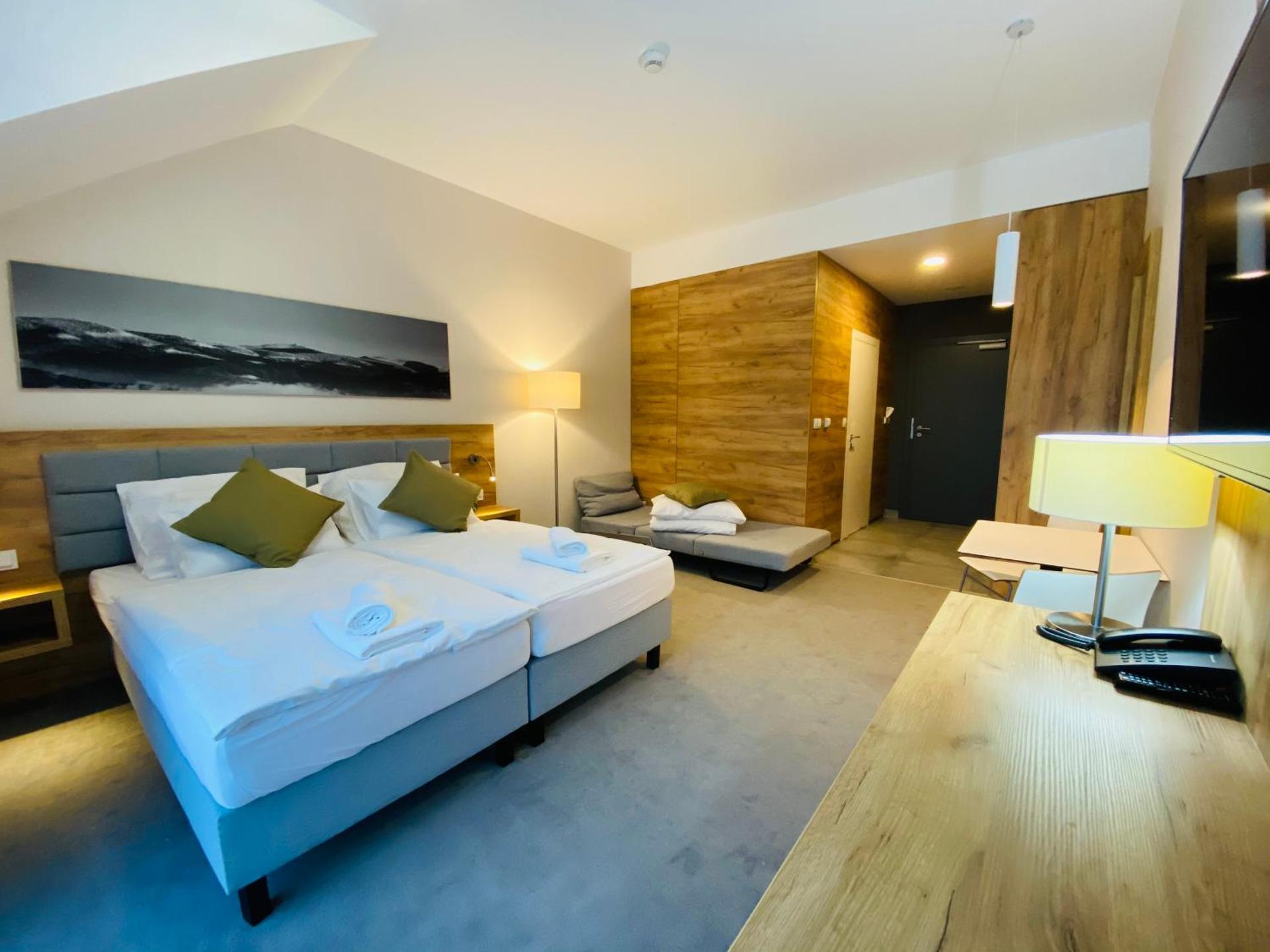 Photo of the whole room