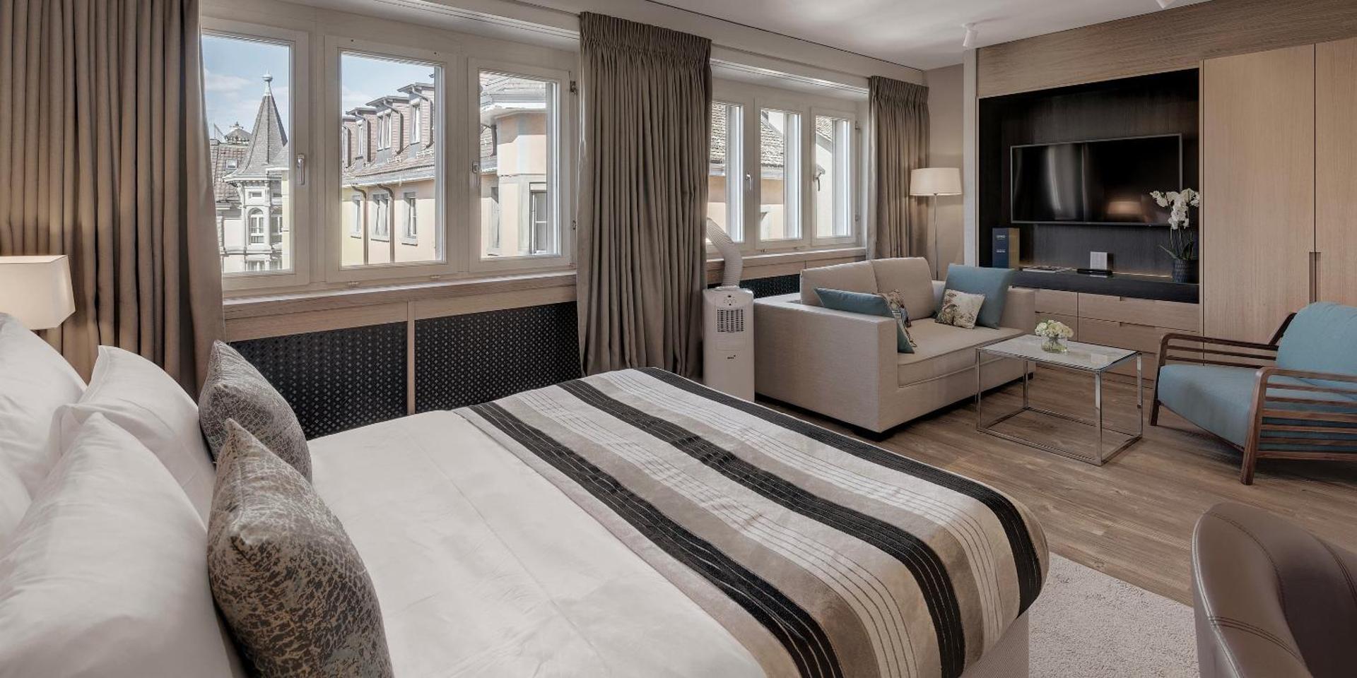 Photo of the whole room