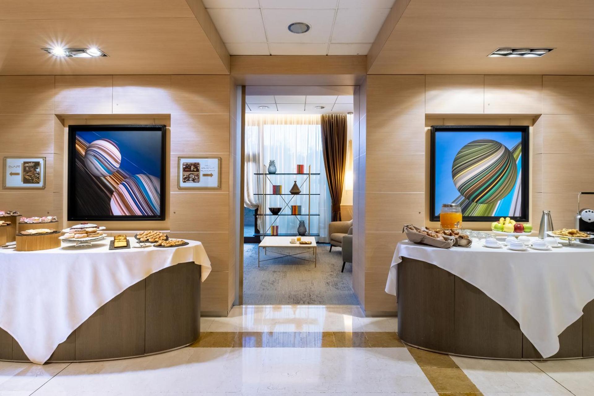 Coffee/tea facilities