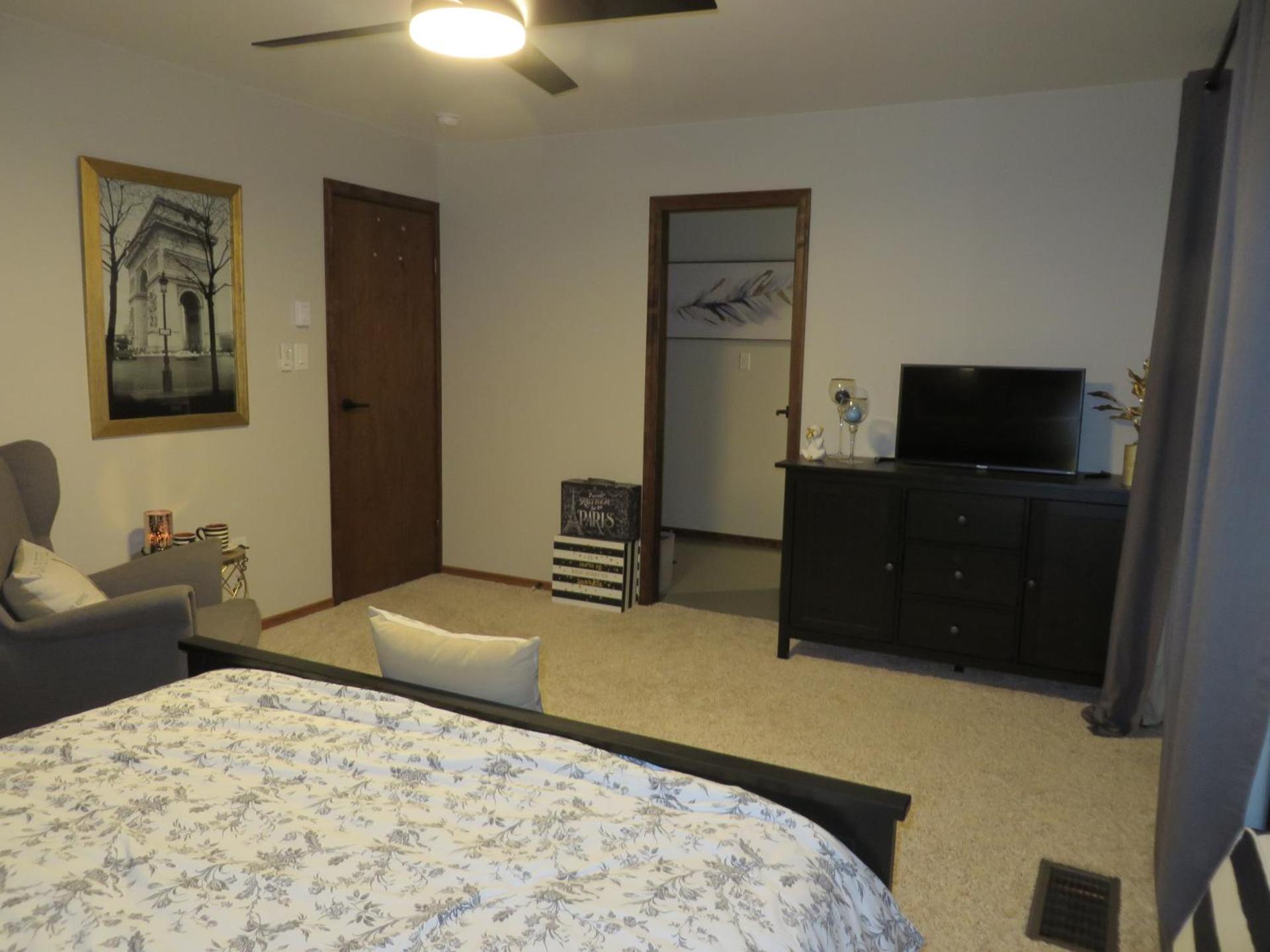 Queen Room with Balcony