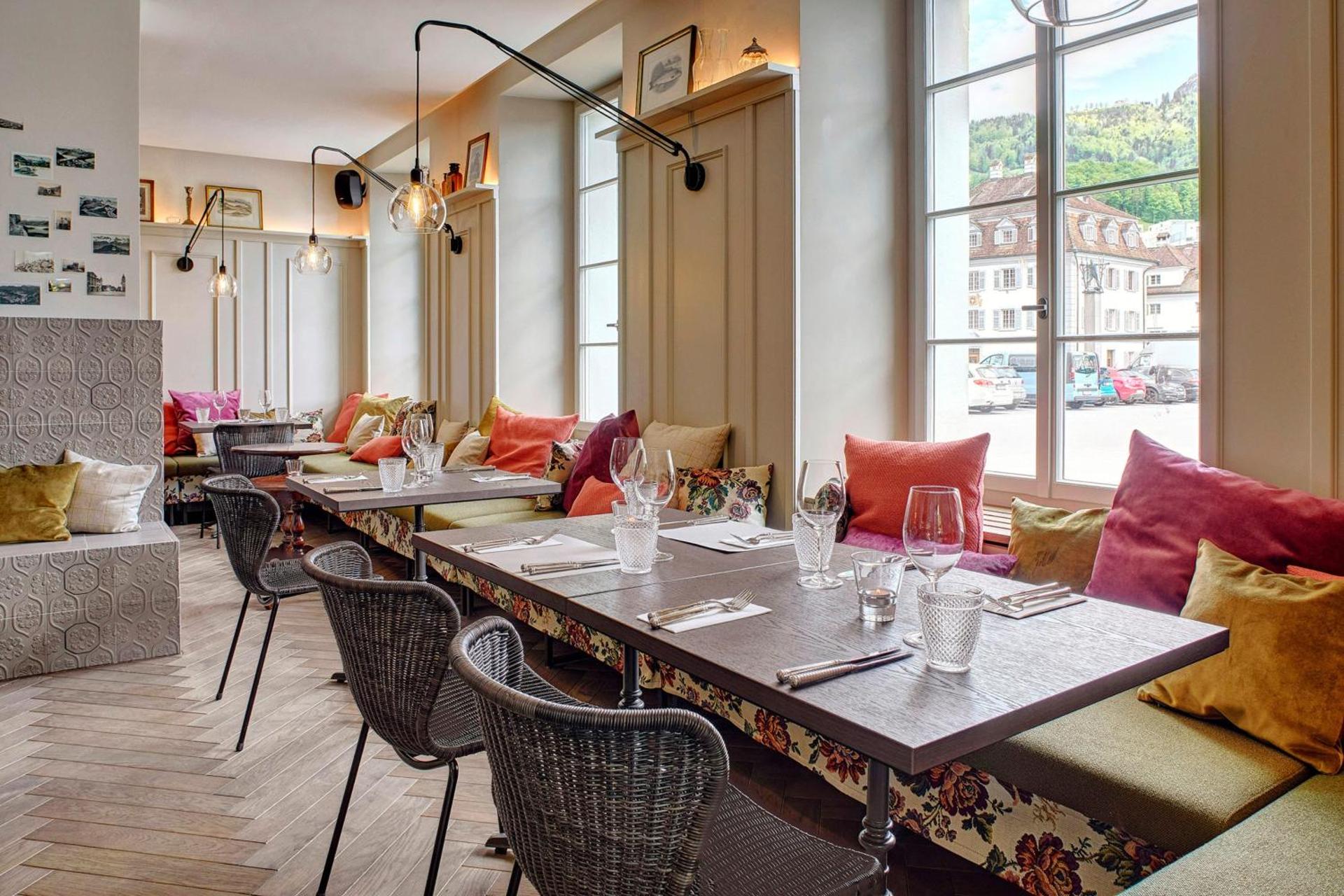 Restaurant/places to eat