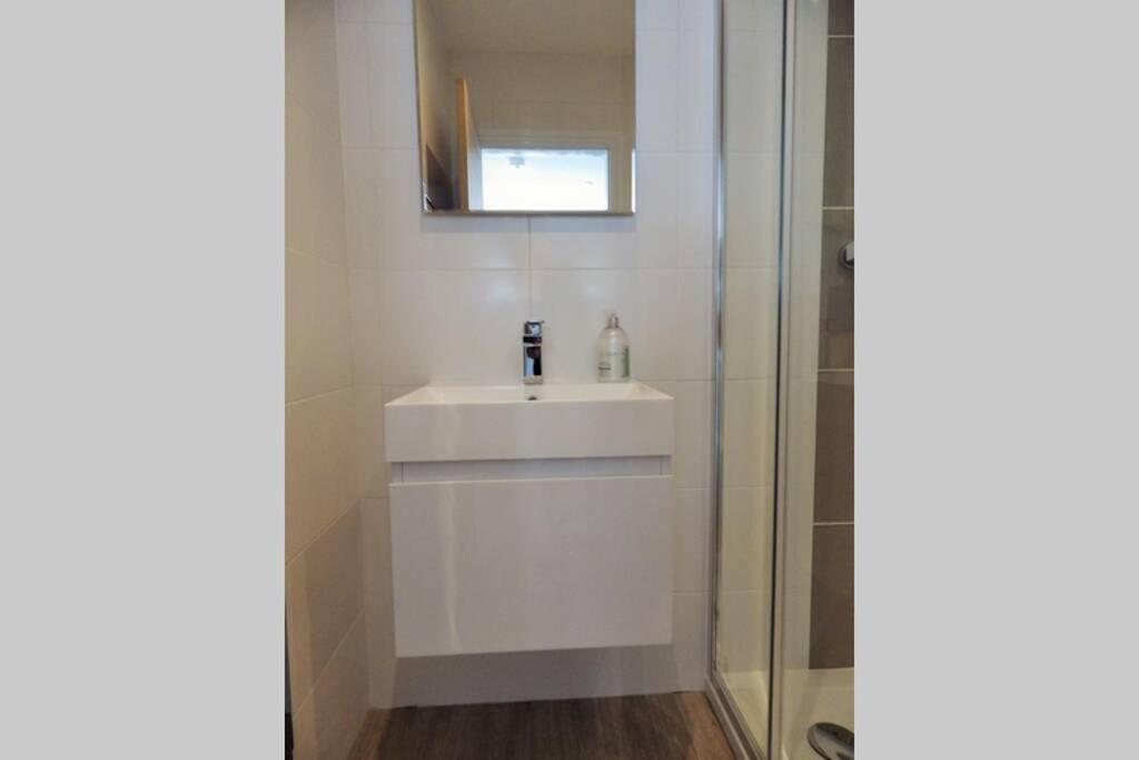 Oak Tree Annex Keppel Gate B & B