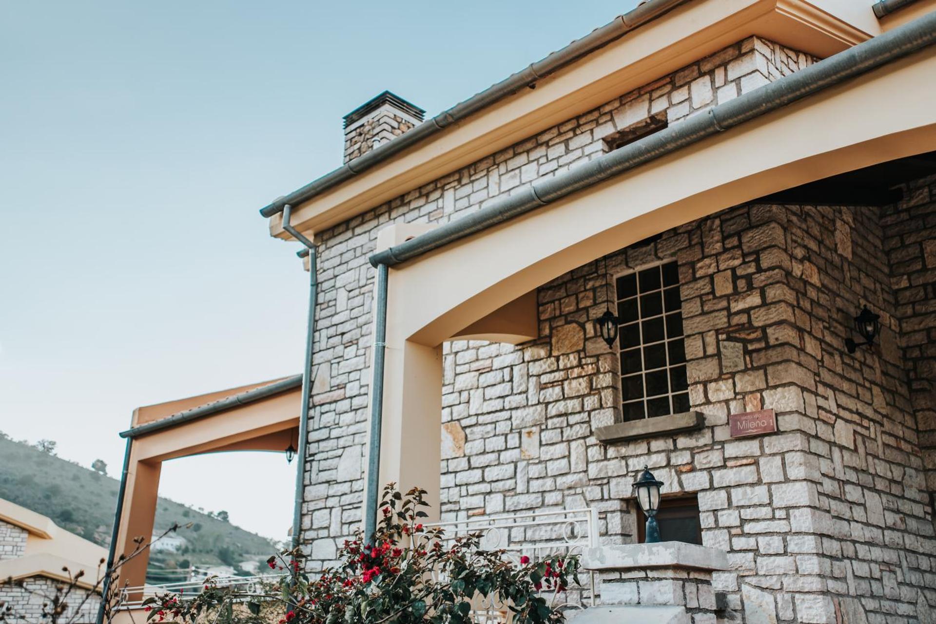 Maisonette with Sea View