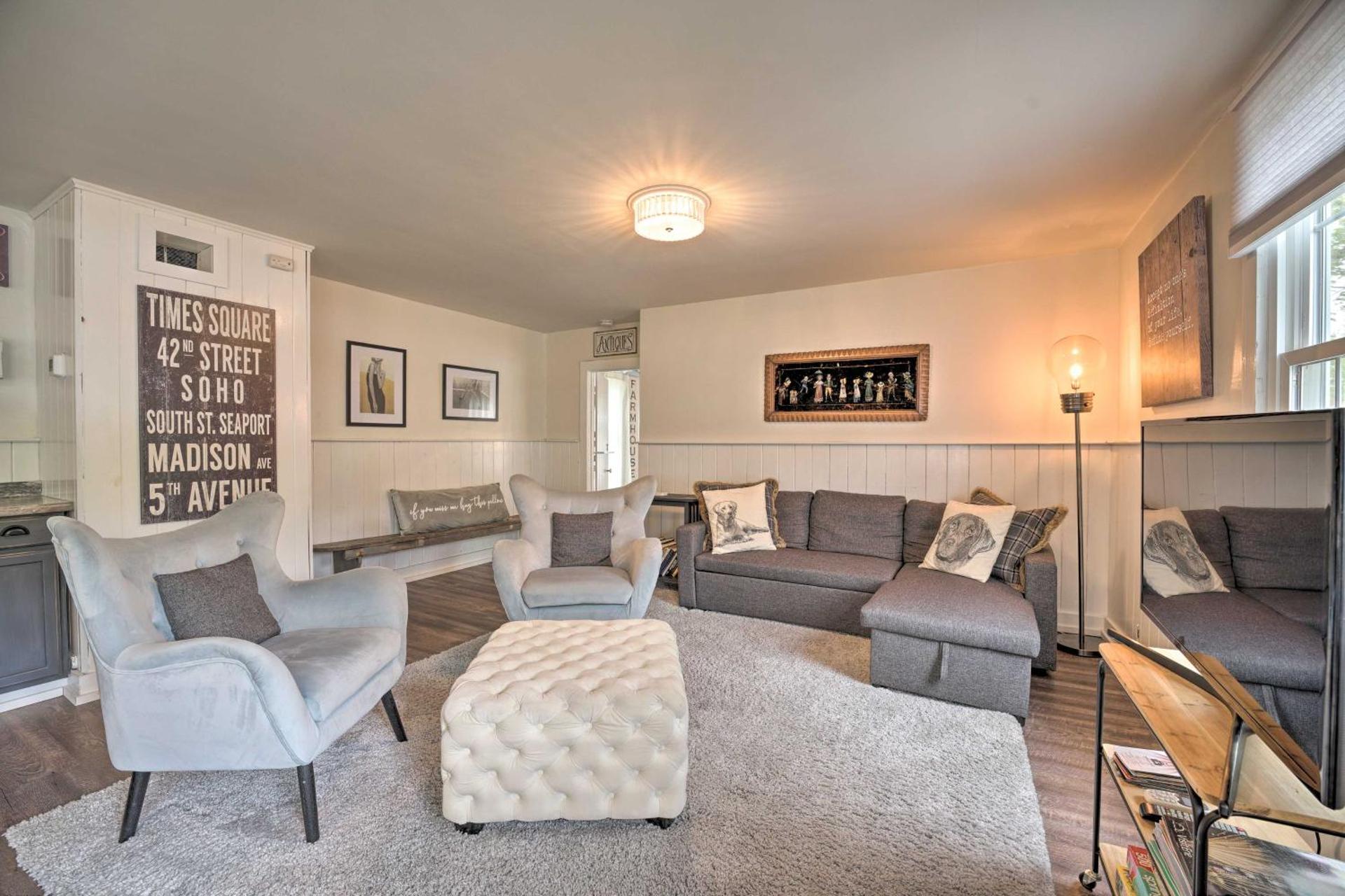 Romantic Country Apt by Lake Erie and Wineries!