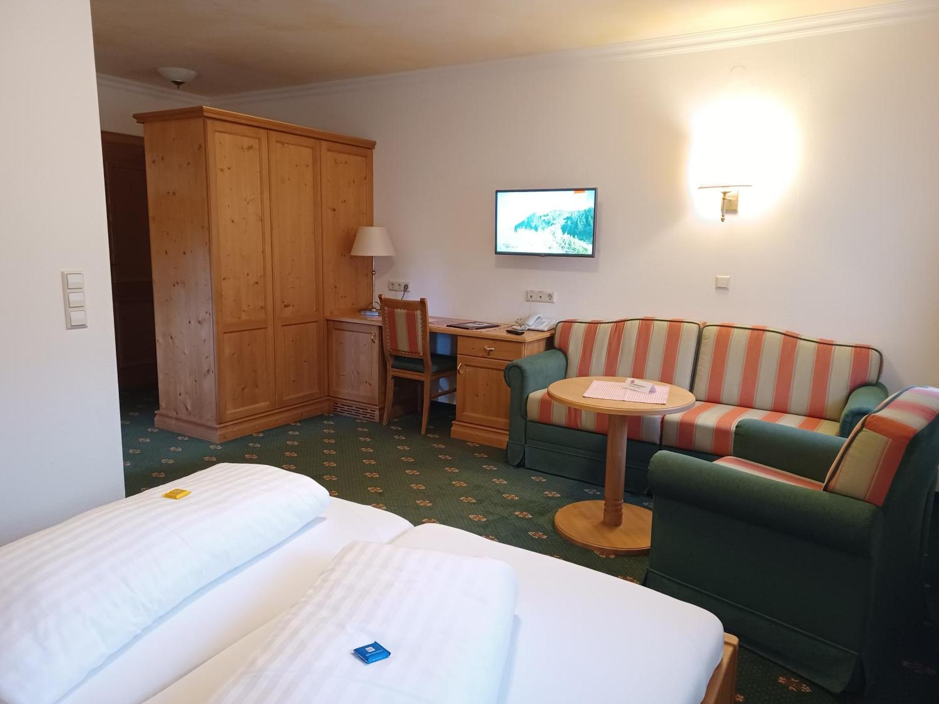 Photo of the whole room