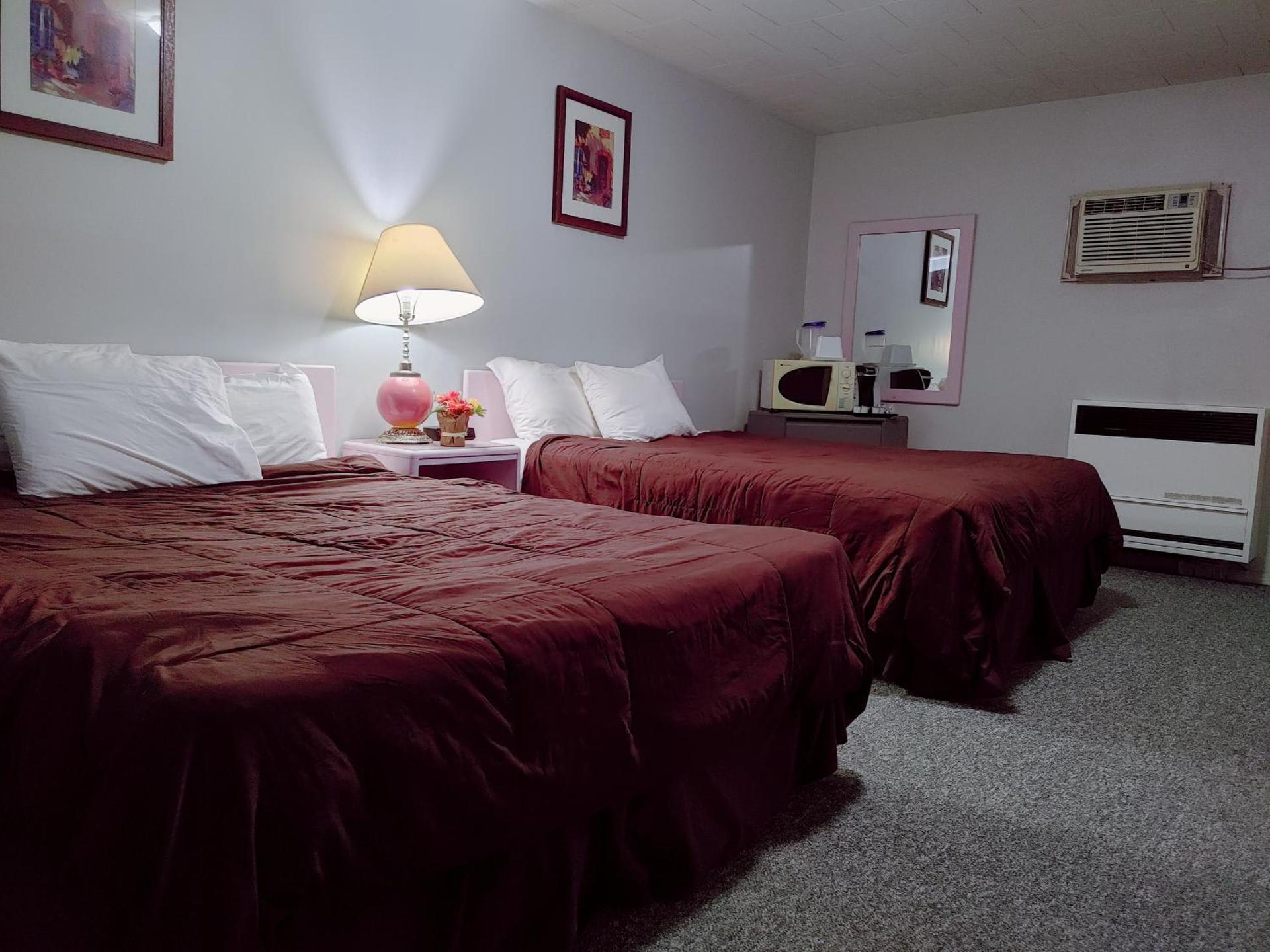 Kootenay Country Inn