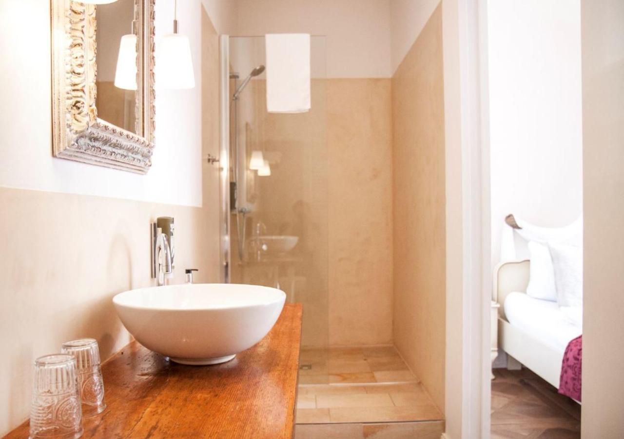 Queen Room with Balcony