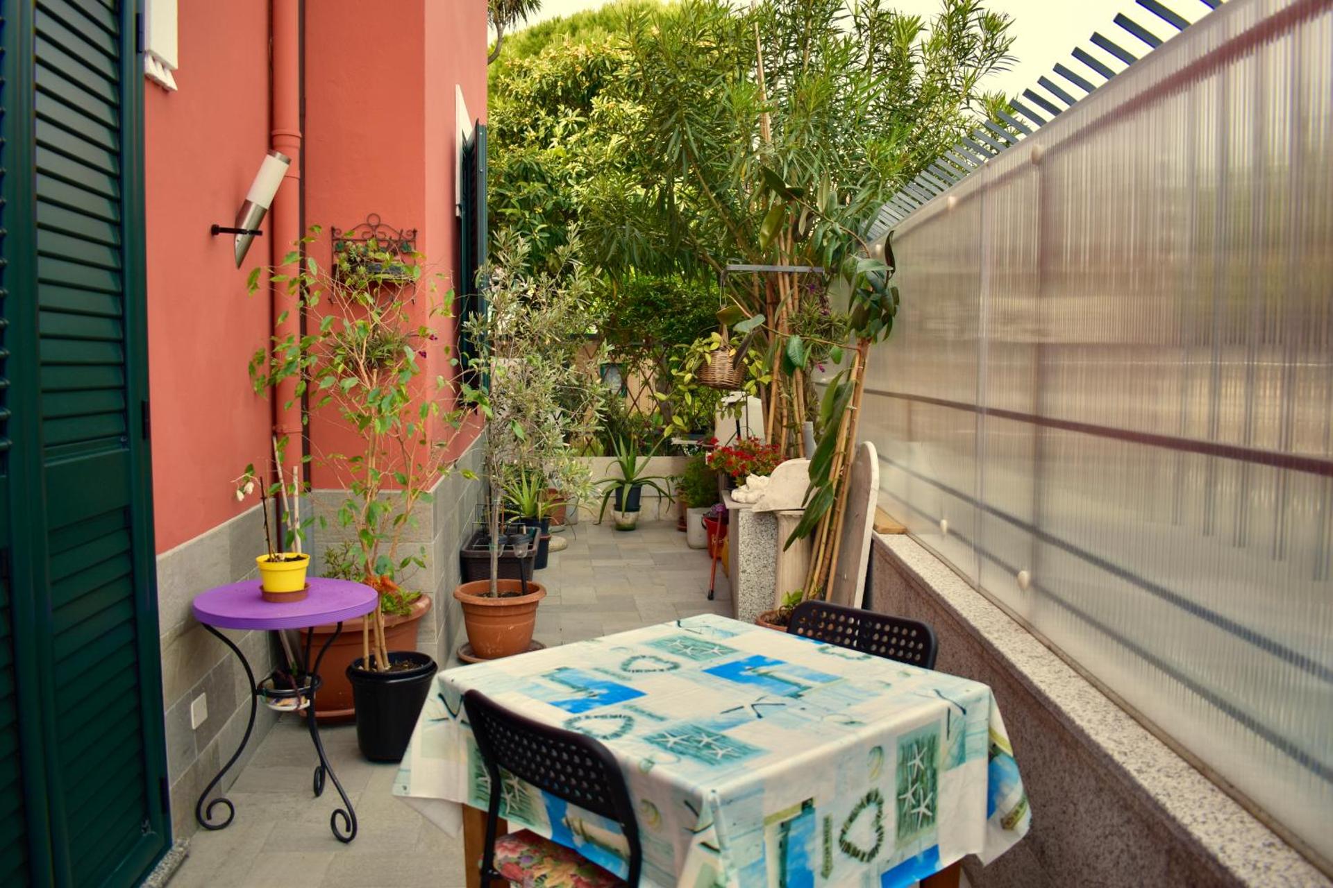 Inner courtyard view