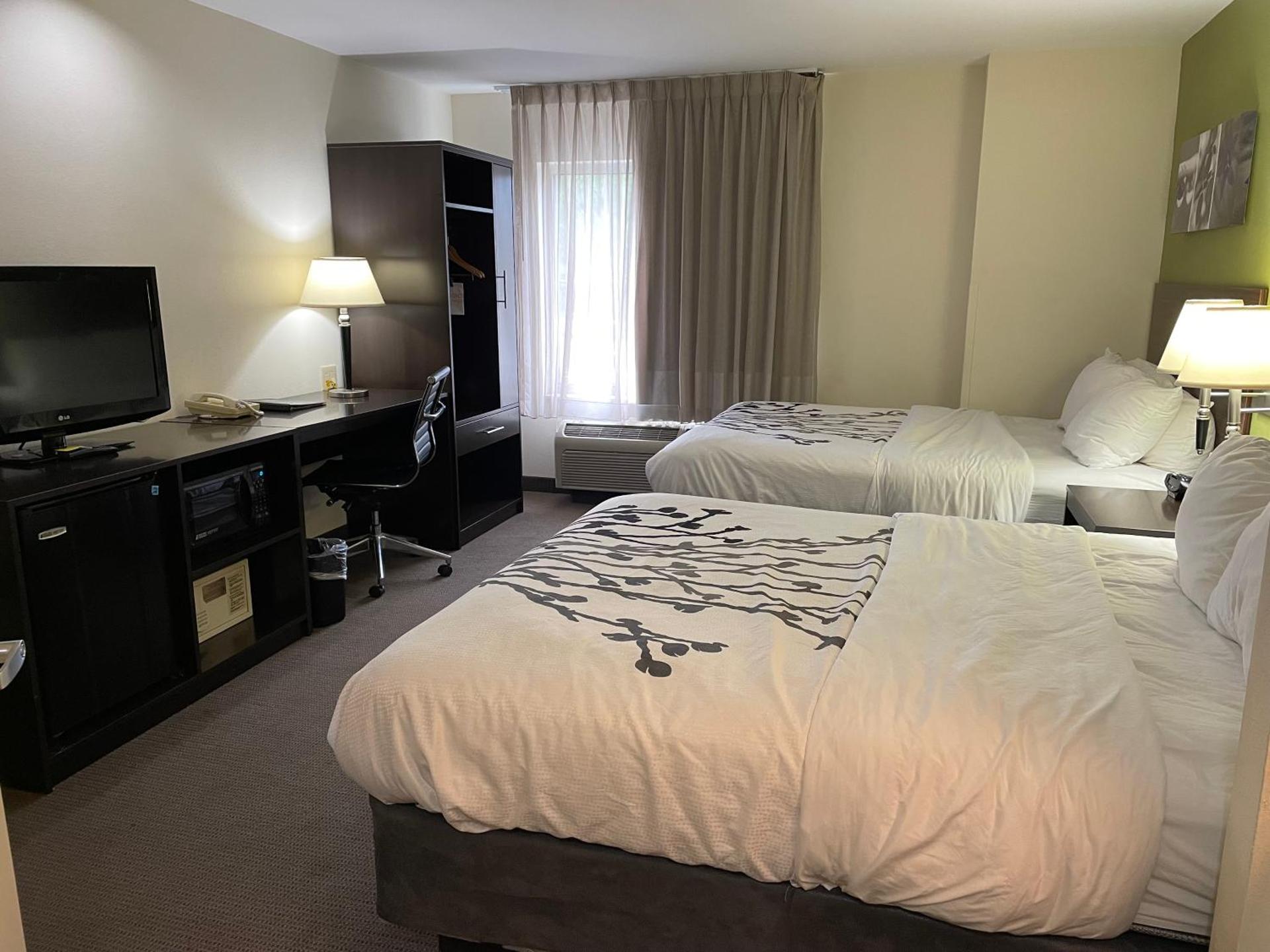 Queen Room with Two Queen Beds - Non-Smoking