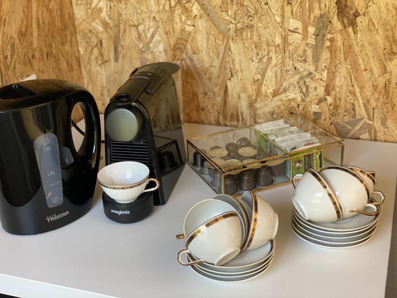 Coffee/tea facilities