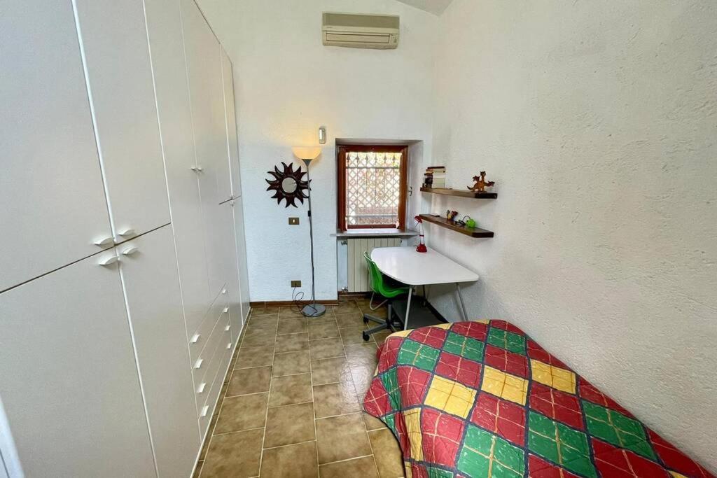 Framura, Ampio appartamento con terrazzo vista mare