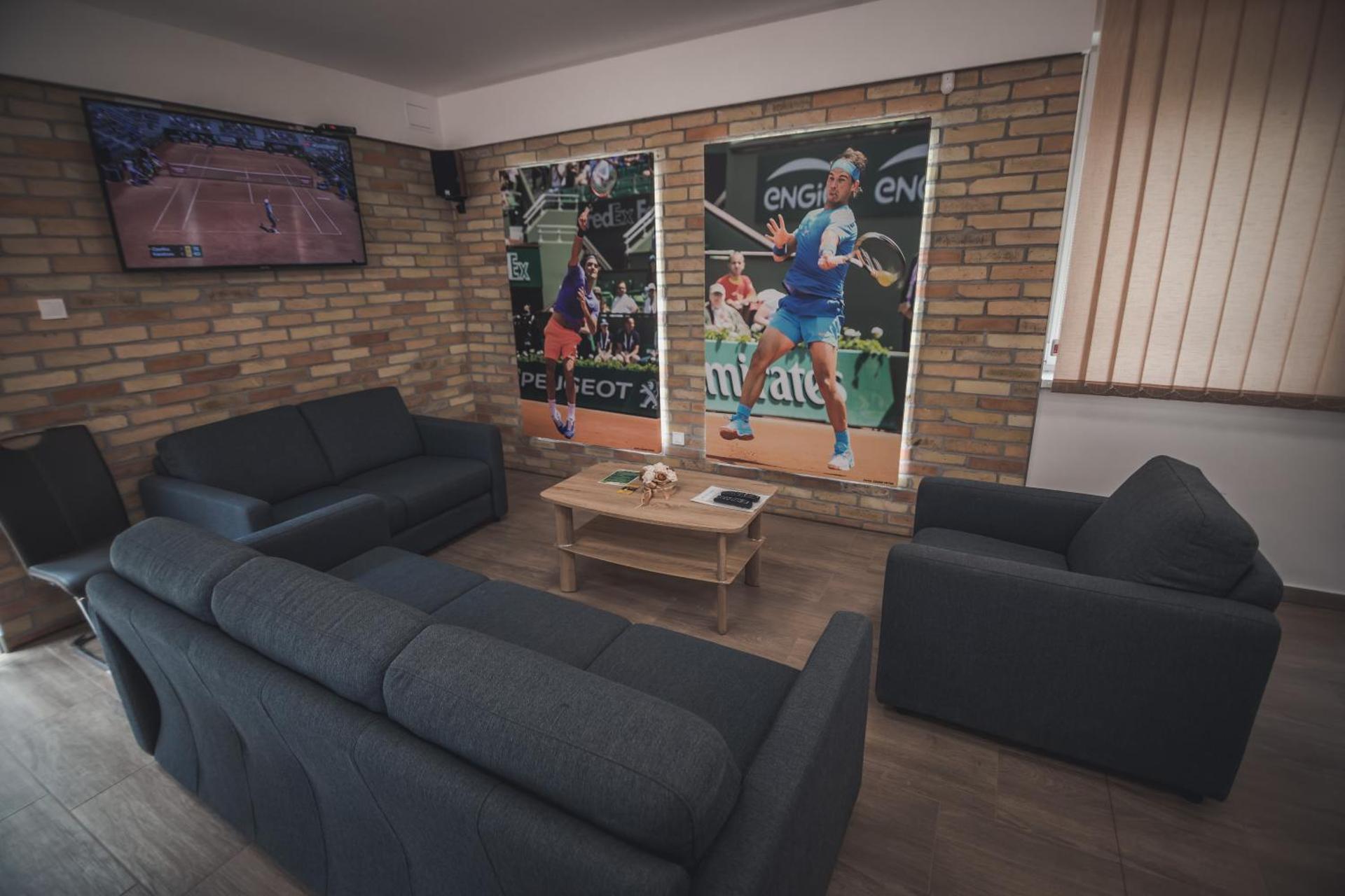 Tenisz Panzió - Baja