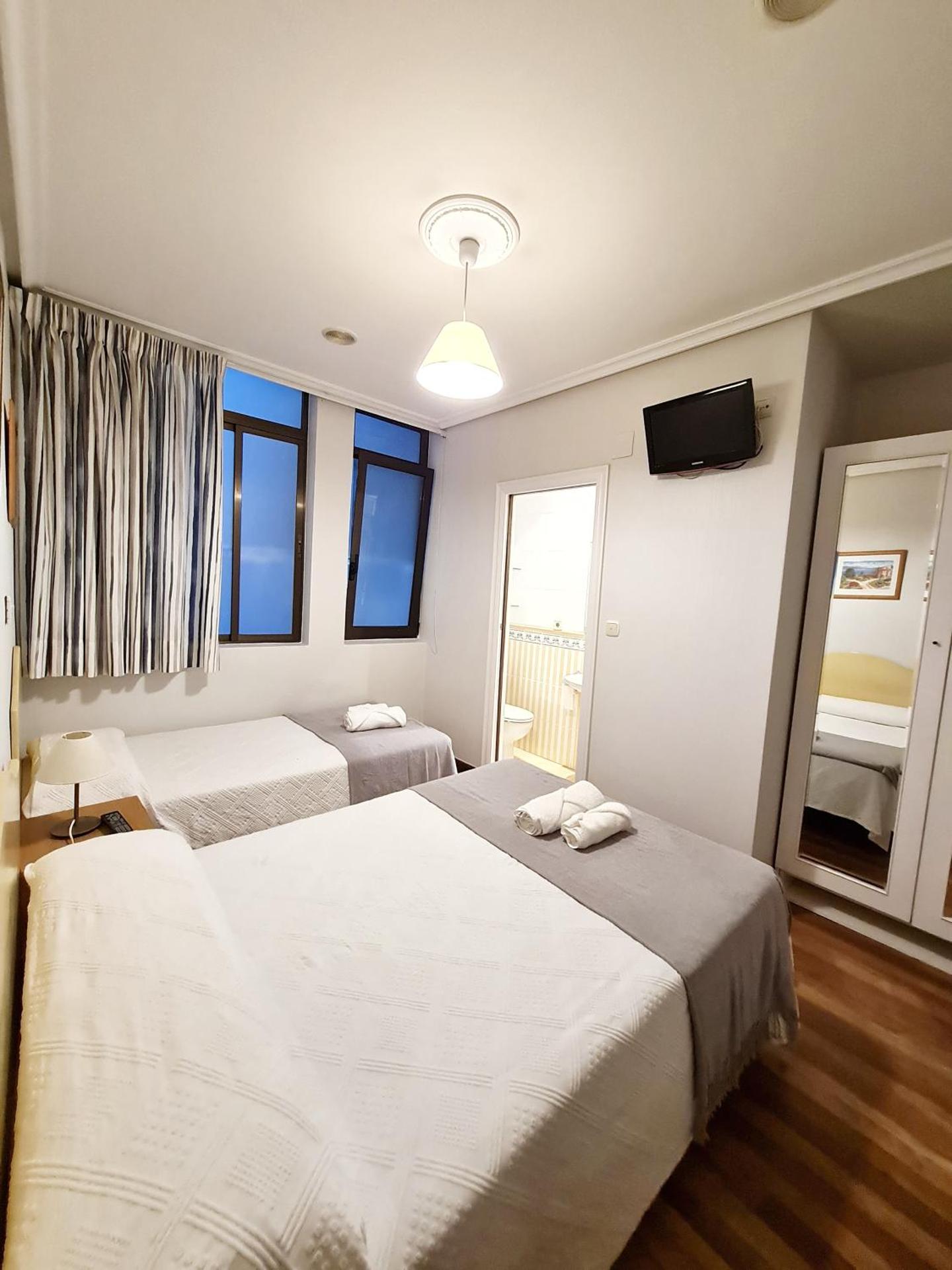 Double or Twin Room with Private Bathroom