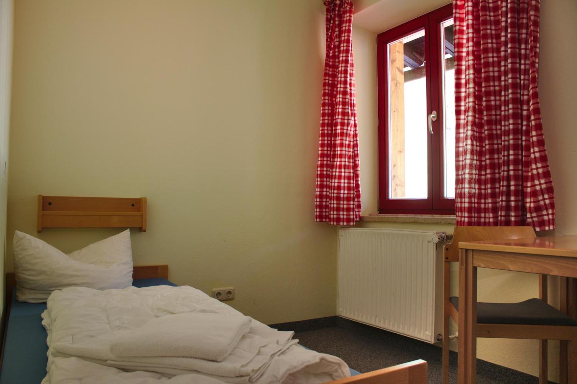 Double or Twin Room with Mountain View