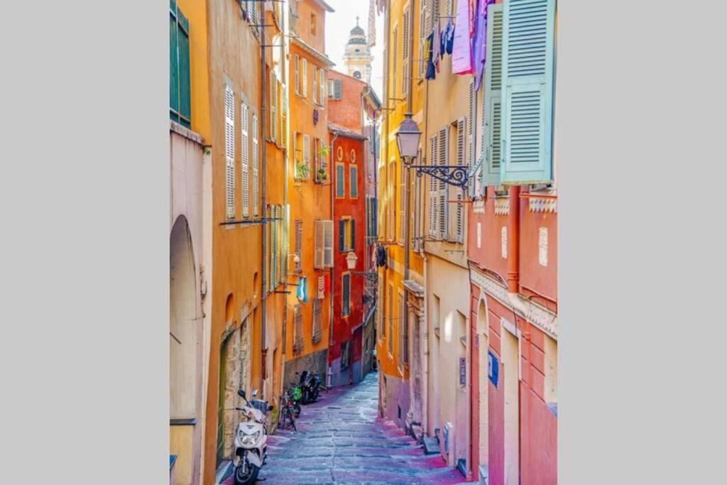 Beautiful Old Town flat, near the beach