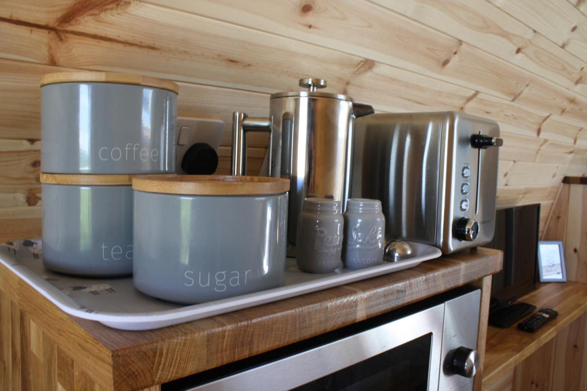 Coffee/tea facilities