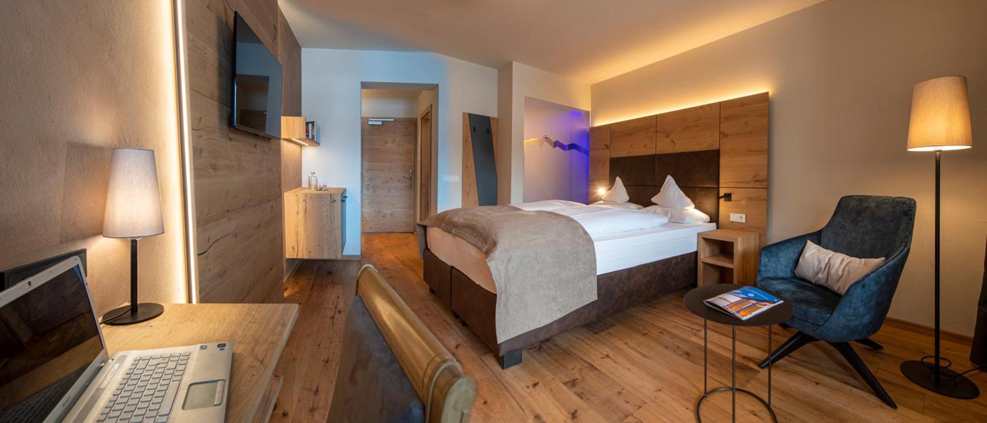 Photo of the whole room