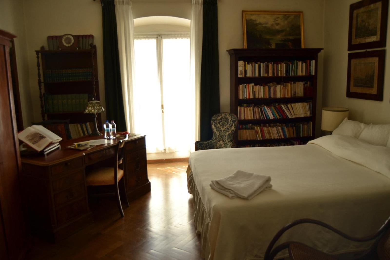 Angolo di Porta Sole