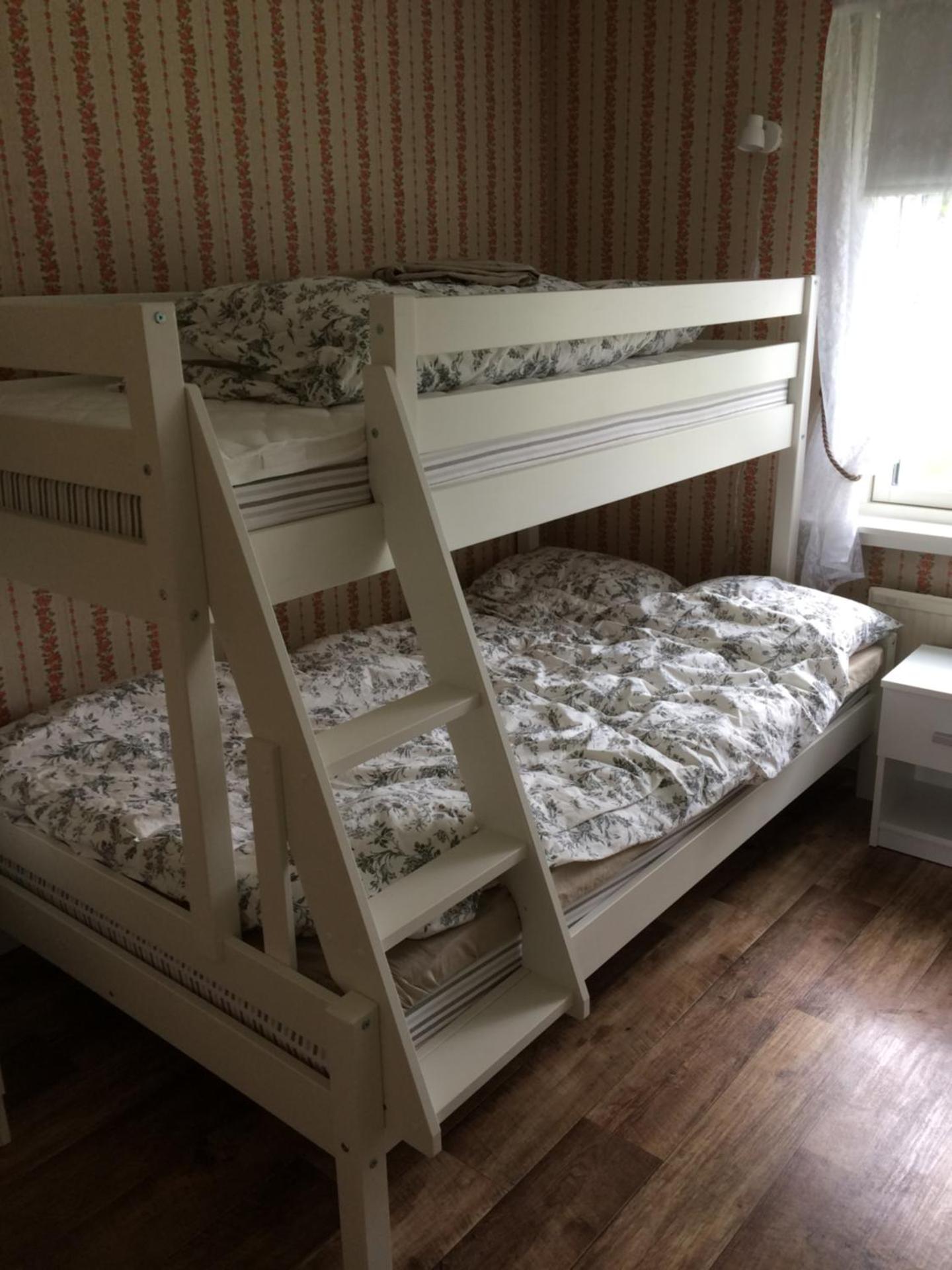 bunk bed