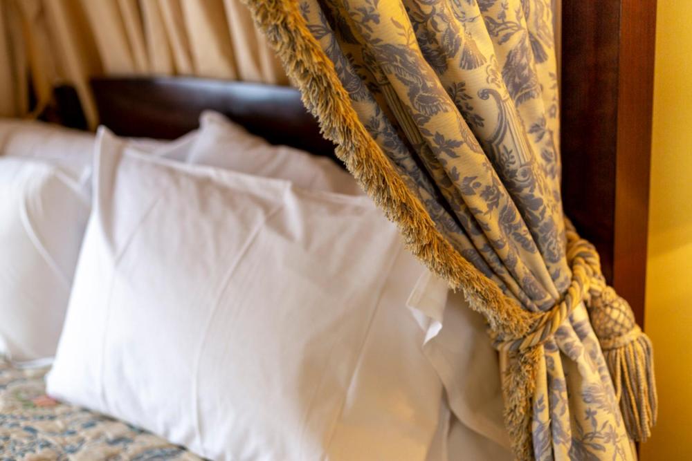 Angel and Royal Hotel