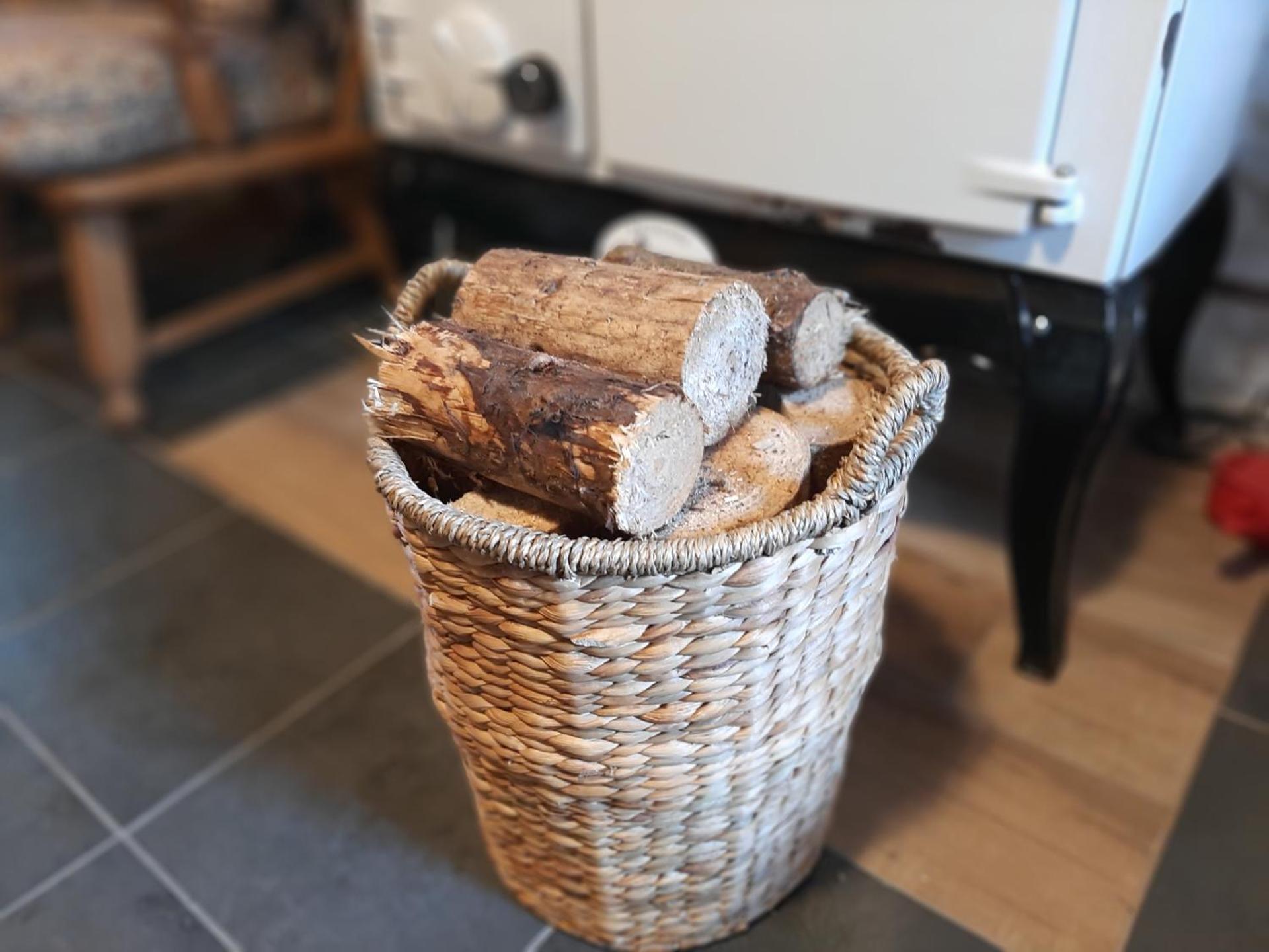 CherryTreeCottage - Cosy 19thCentury Pet Friendly