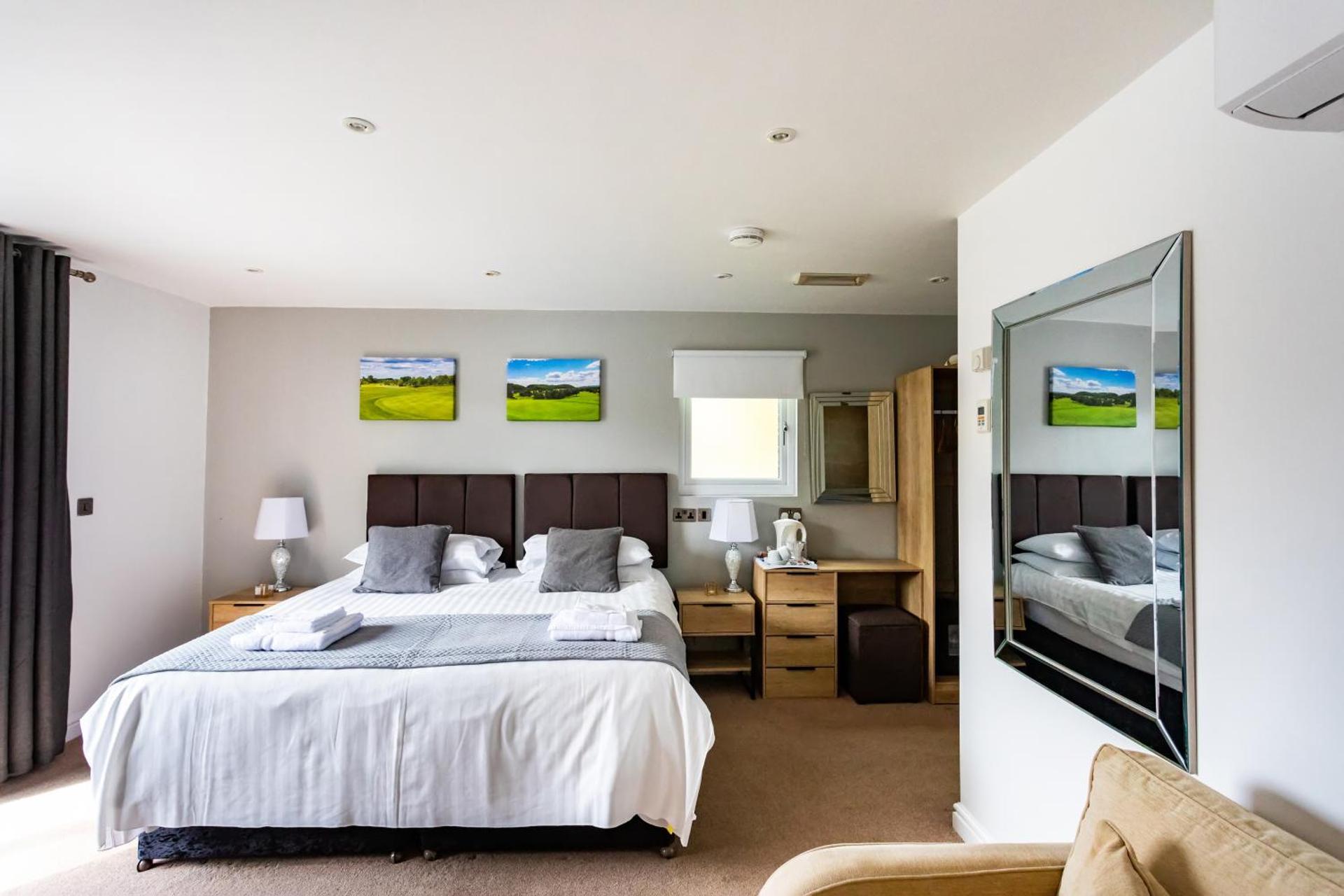 Photo of the whole room