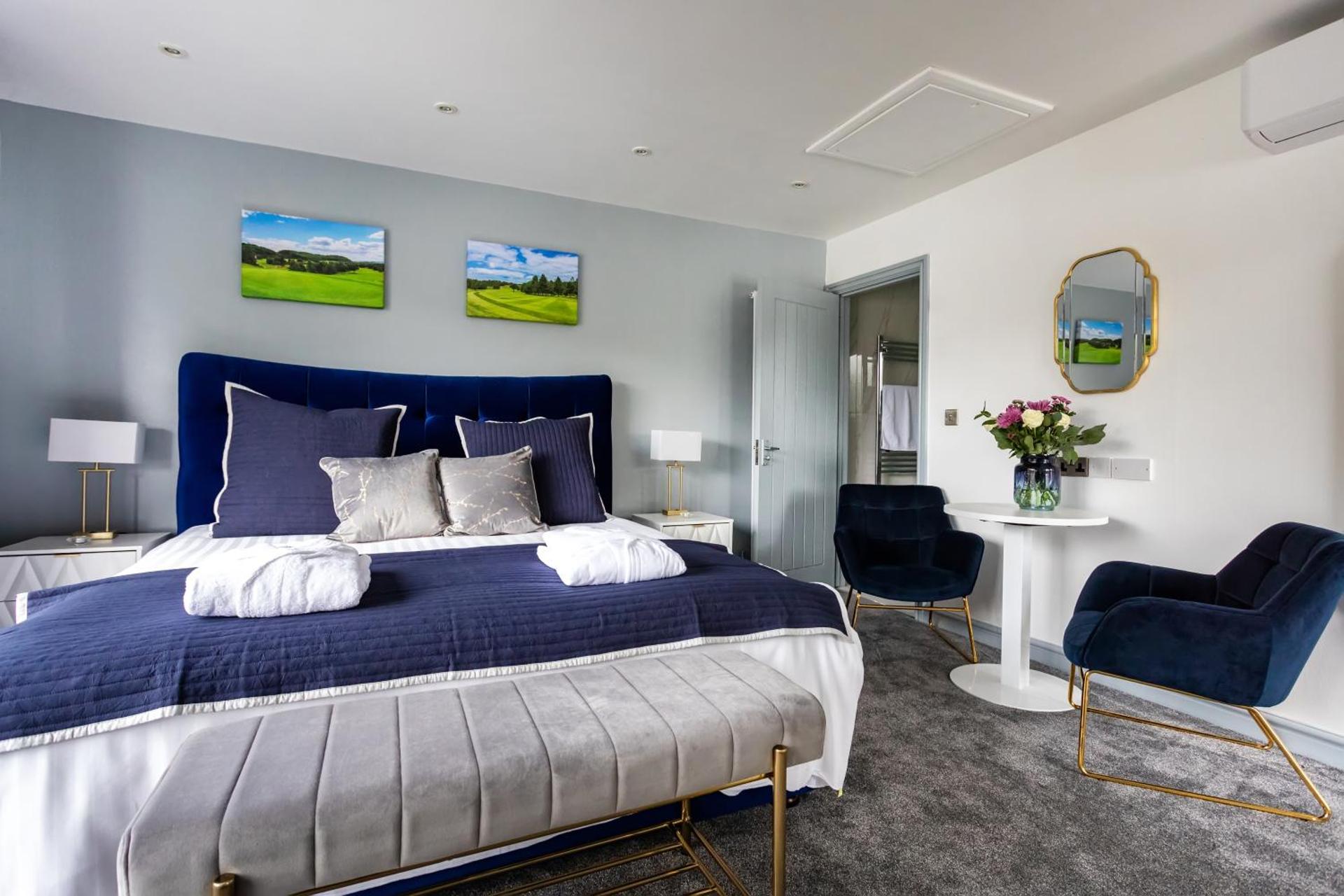 Photo of the whole room