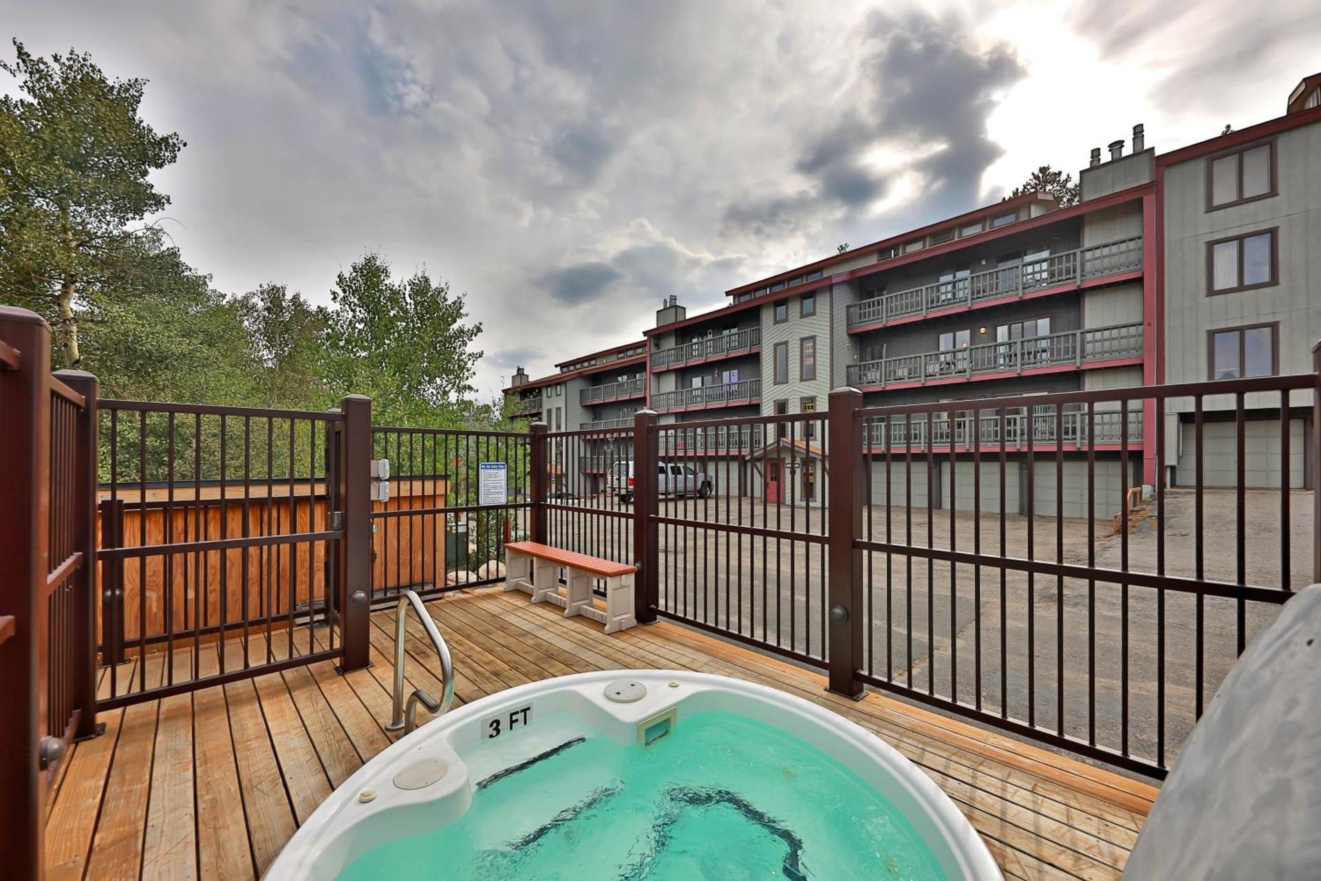 Timber Run Evergreen 9