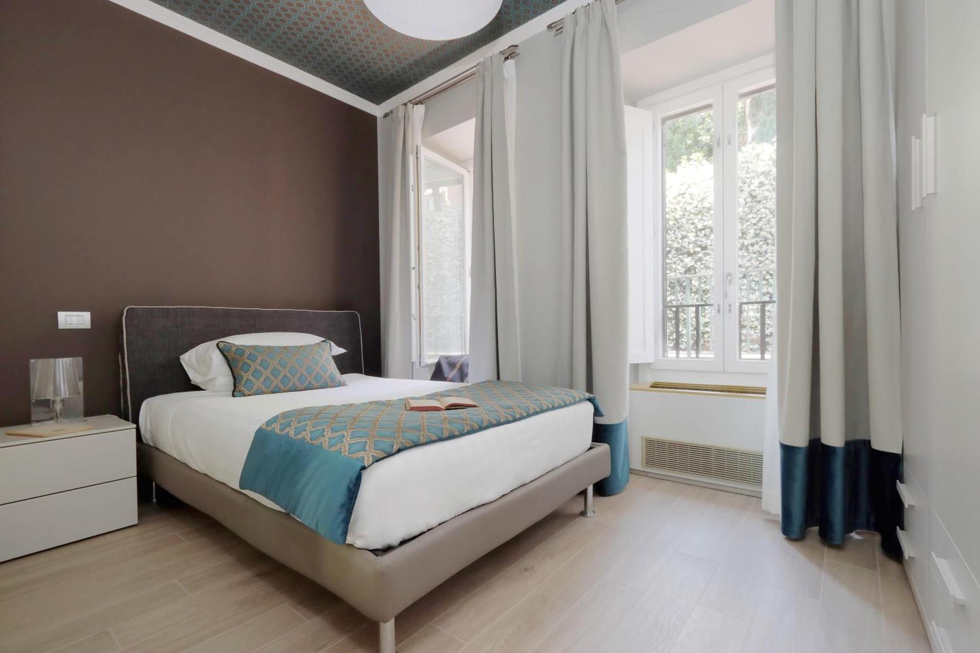 Deluxe Two-Bedroom Apartment with Terrace - Split Level