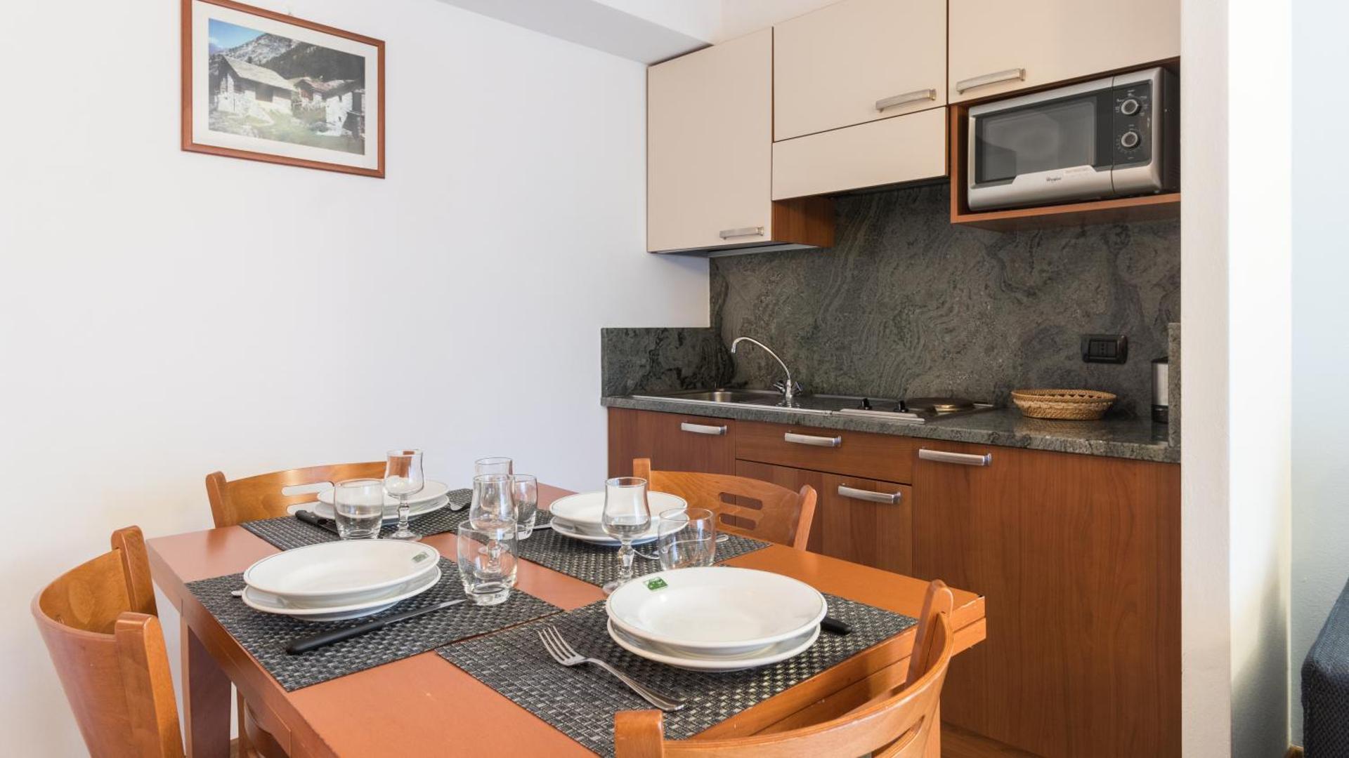 Kitchen or kitchenette