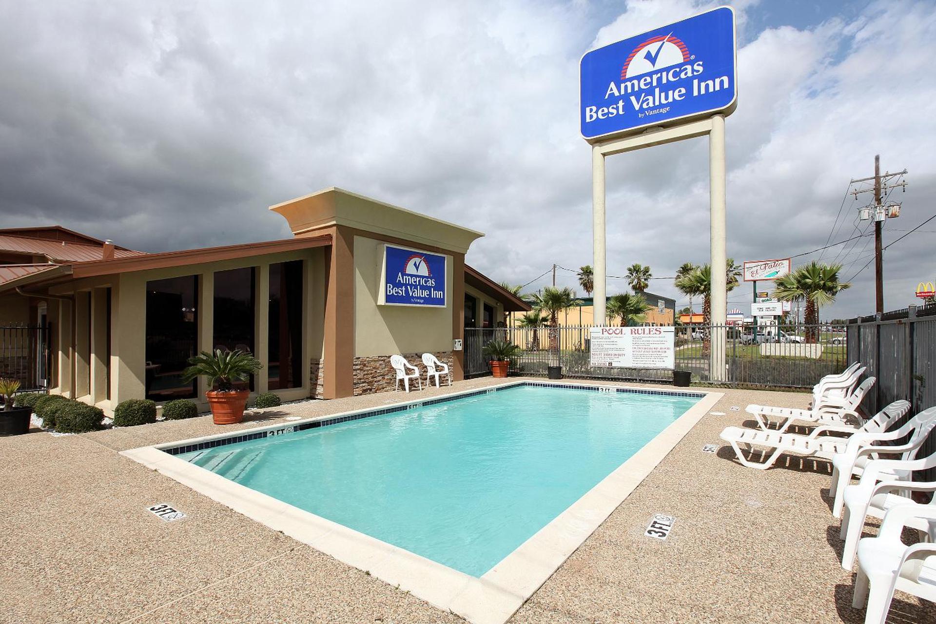Americas Best Value Inn Angleton