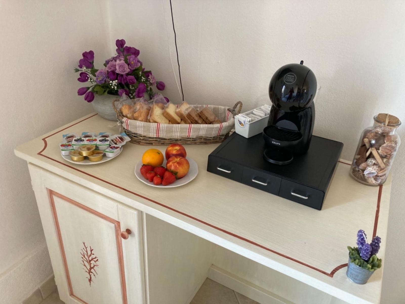 Coffee/tea facilities