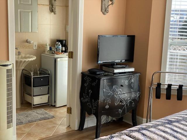 Ocean Breeze Executive Bed and Breakfast