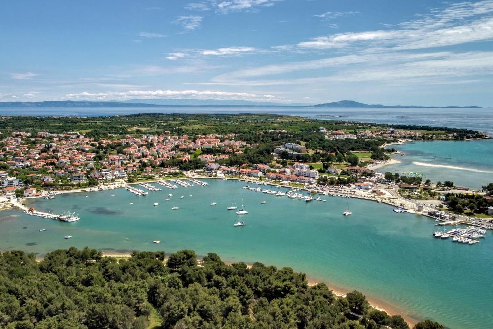 Penthouse Zola with private parking