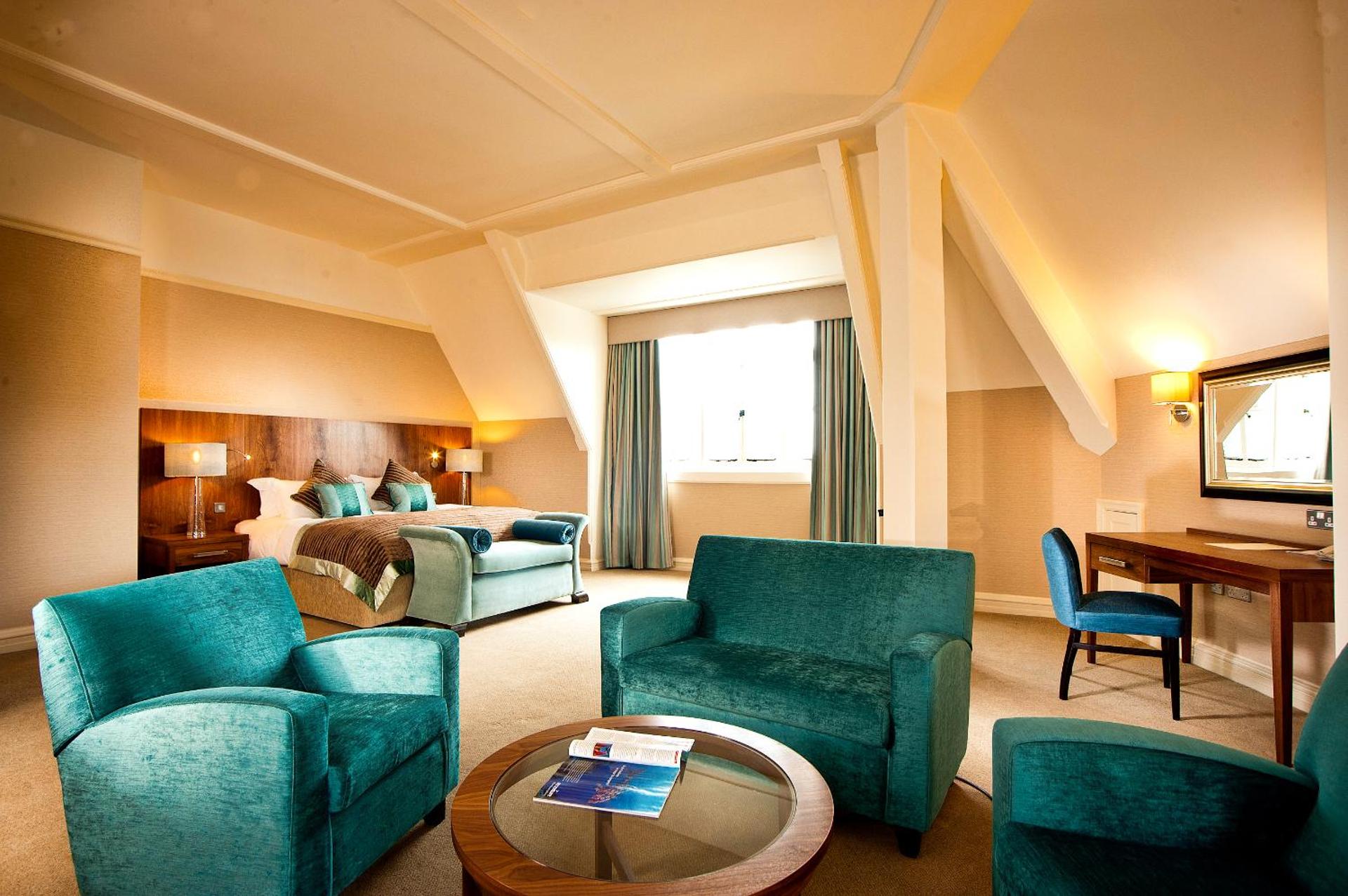 Photo of the whole room