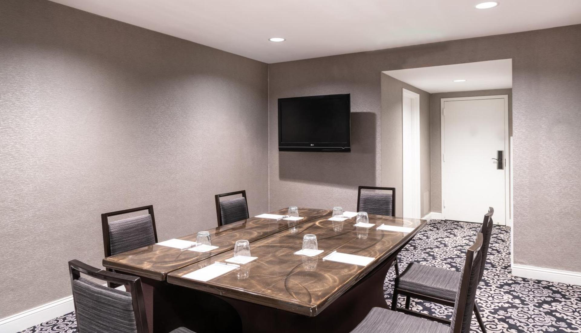 Meeting/conference room