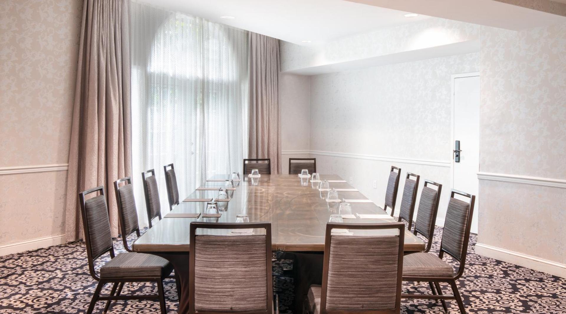 Meeting/conference room