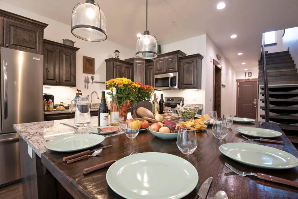 Bear Lair at Teton Valley Idaho