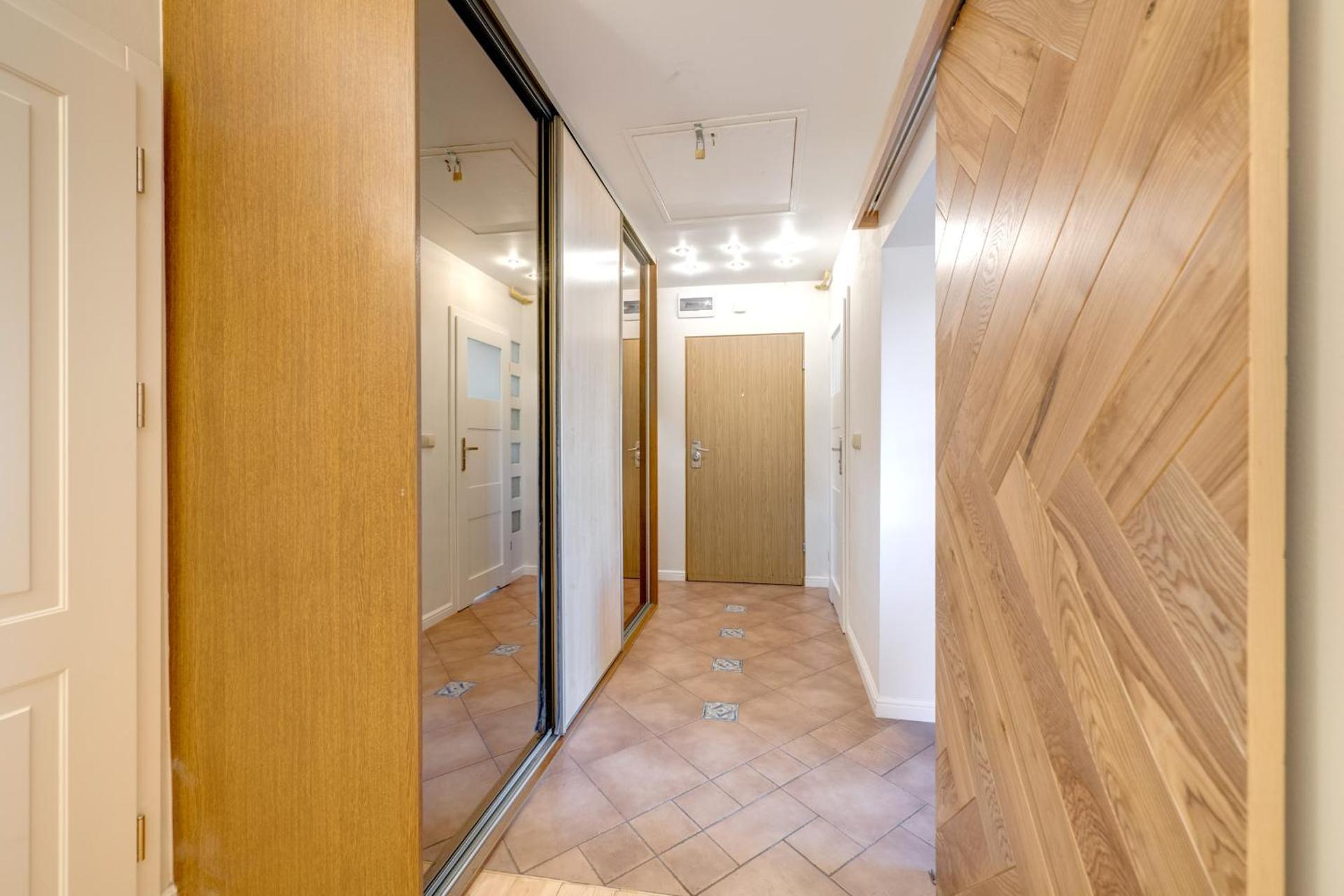 DR Apartments - Bandera