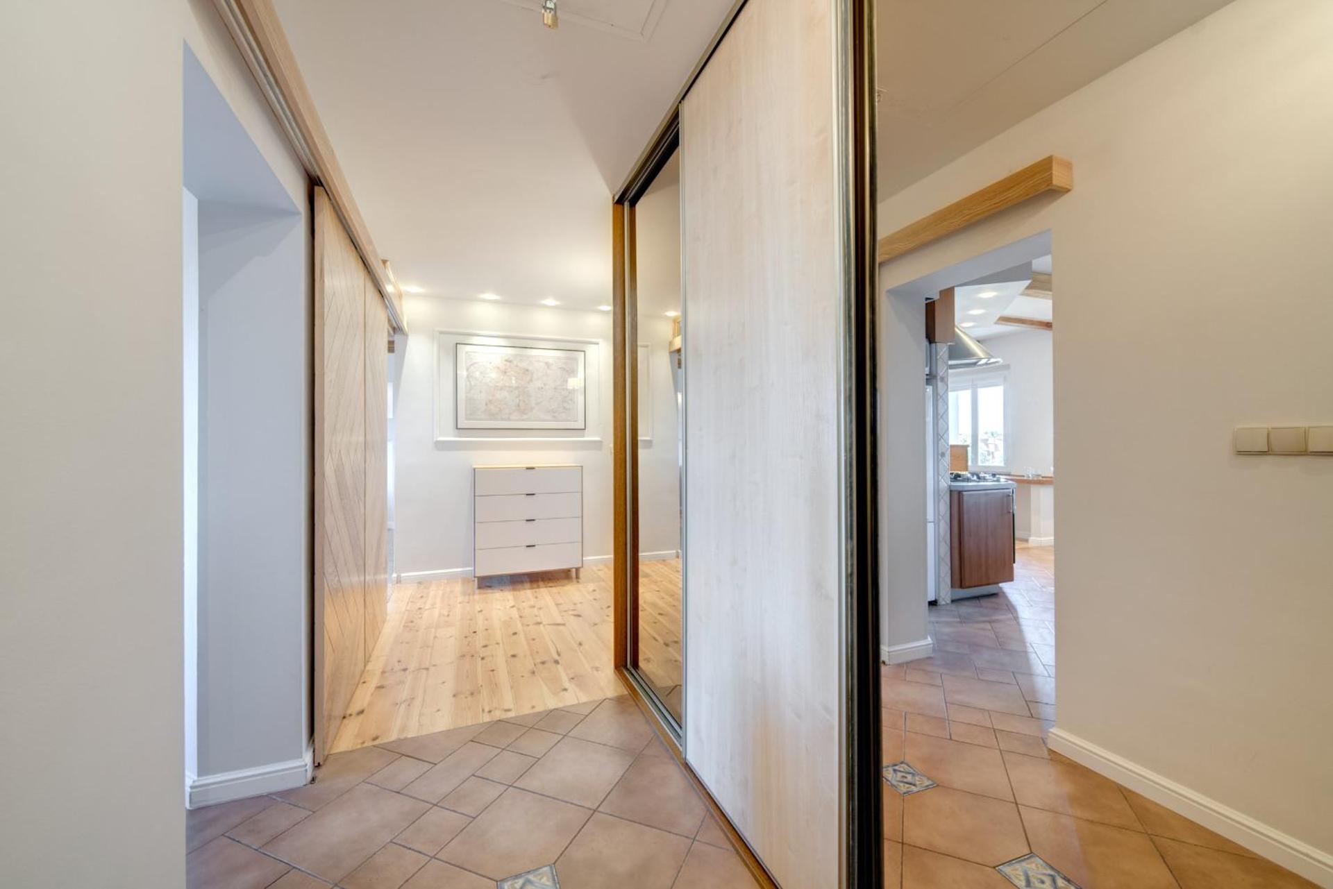 DR Apartments - Bandera