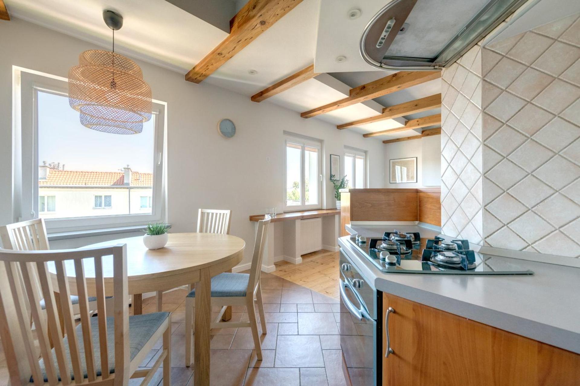 DR Apartments - Bandera