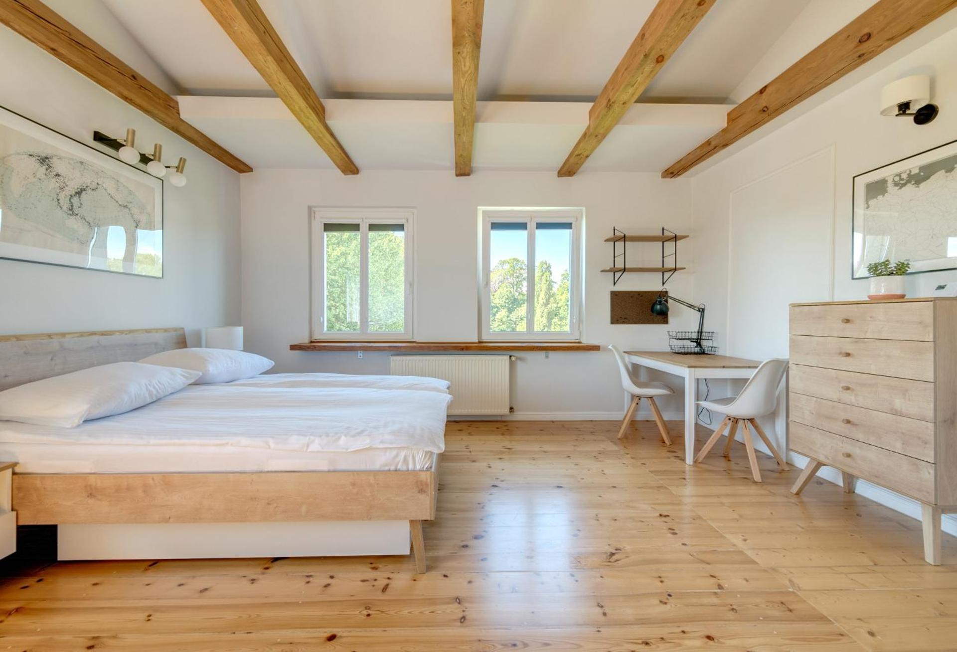 DR Apartments - Bandera