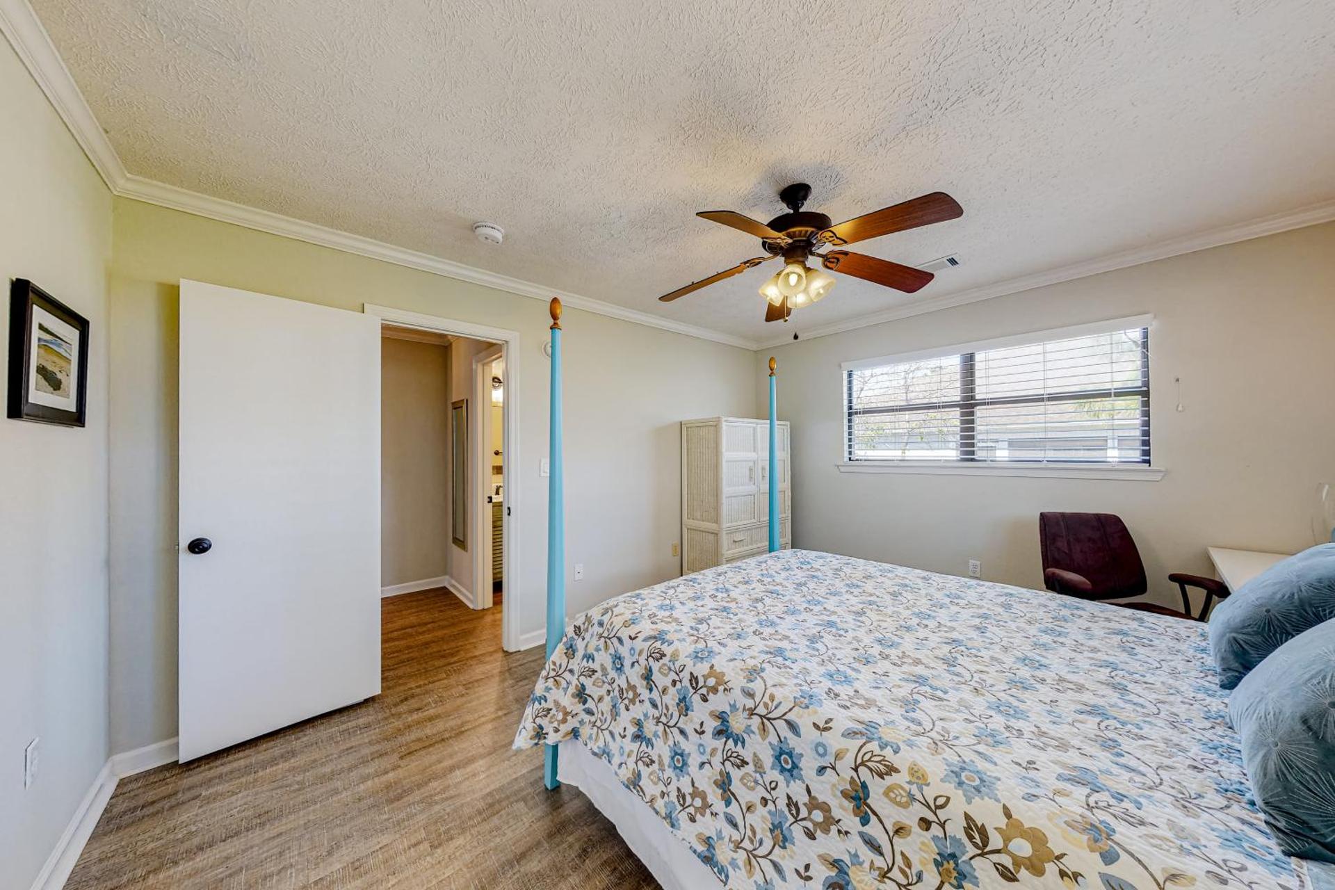 Pelican Kiss Beach Cottage