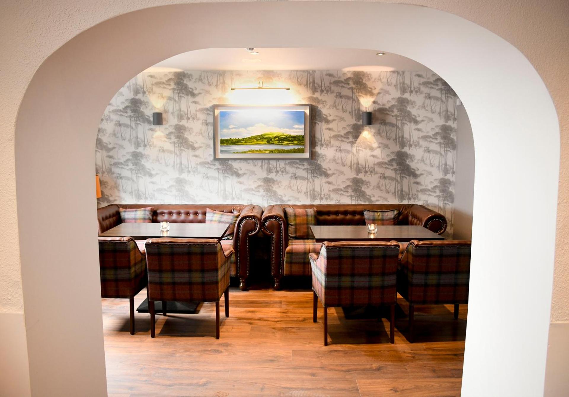 The Leitrim Inn and Blueway Lodge