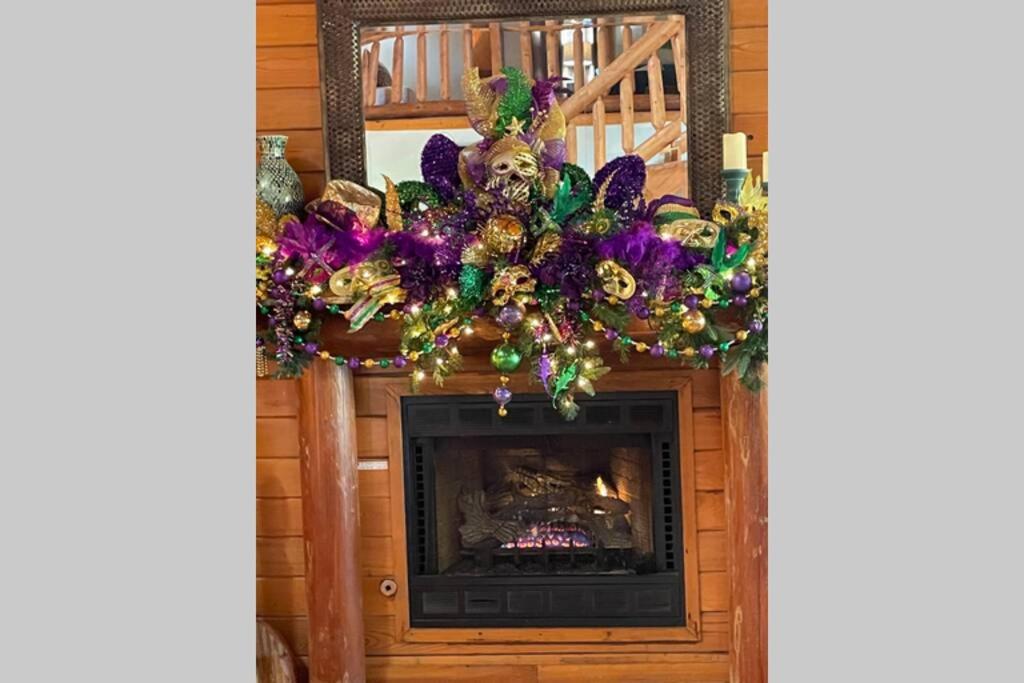 Experience Louisiana, Cabin on Bayou Petite Anse